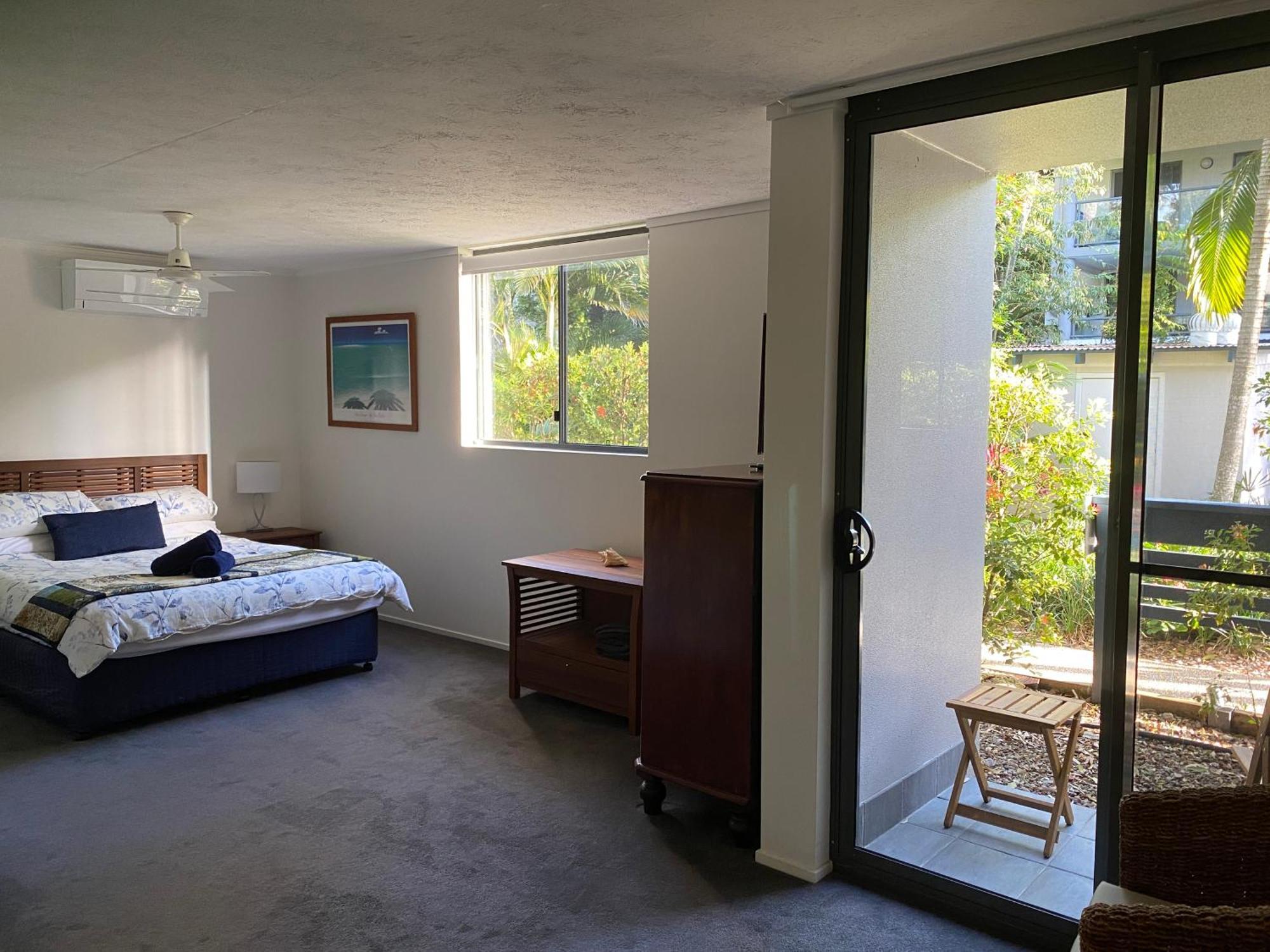 Apartment Emohruo Rainbow Shores - 3 Bedroom